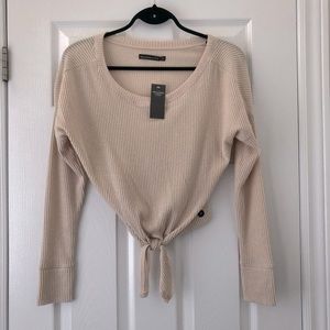 NWT Abercrombie Cropped Tie Front Shirt